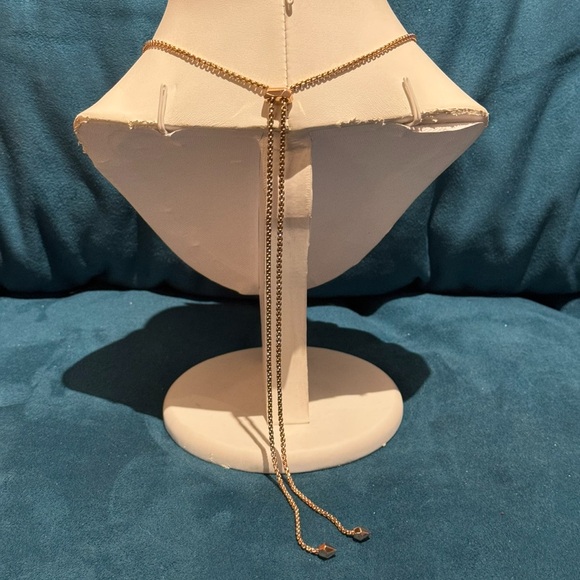 Kendra Scott Rhyan Rose Gold Statement Necklace in Brown Mother of Pearl - Picture 7 of 8